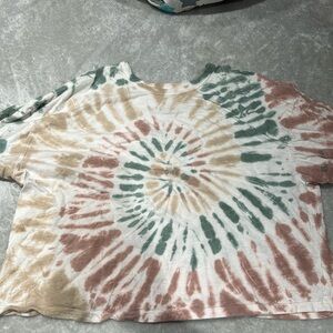 So tie dye crop top